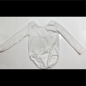 White Ribbed Leo